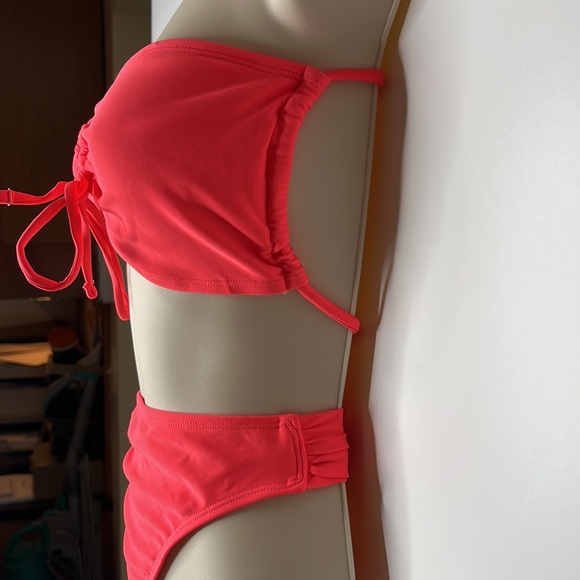California Waves Bandeau Style Bikini  SIZE LARGE - Picture 3 of 7